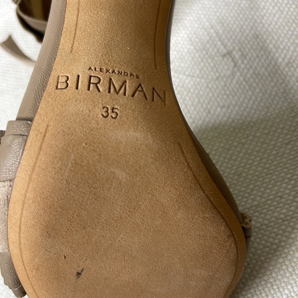 Alexandre Birman Beige Ruffle Heels - Picture 6 of 6